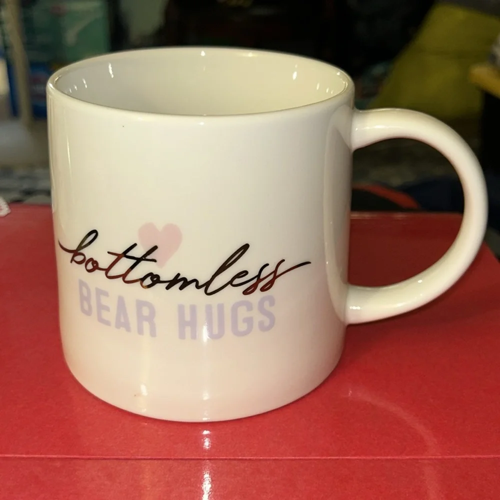 THRESHOLD 15OZ PORCELAIN BOTTOMLESS BEAR HUGS MUG CREAM - Picture 3 of 7